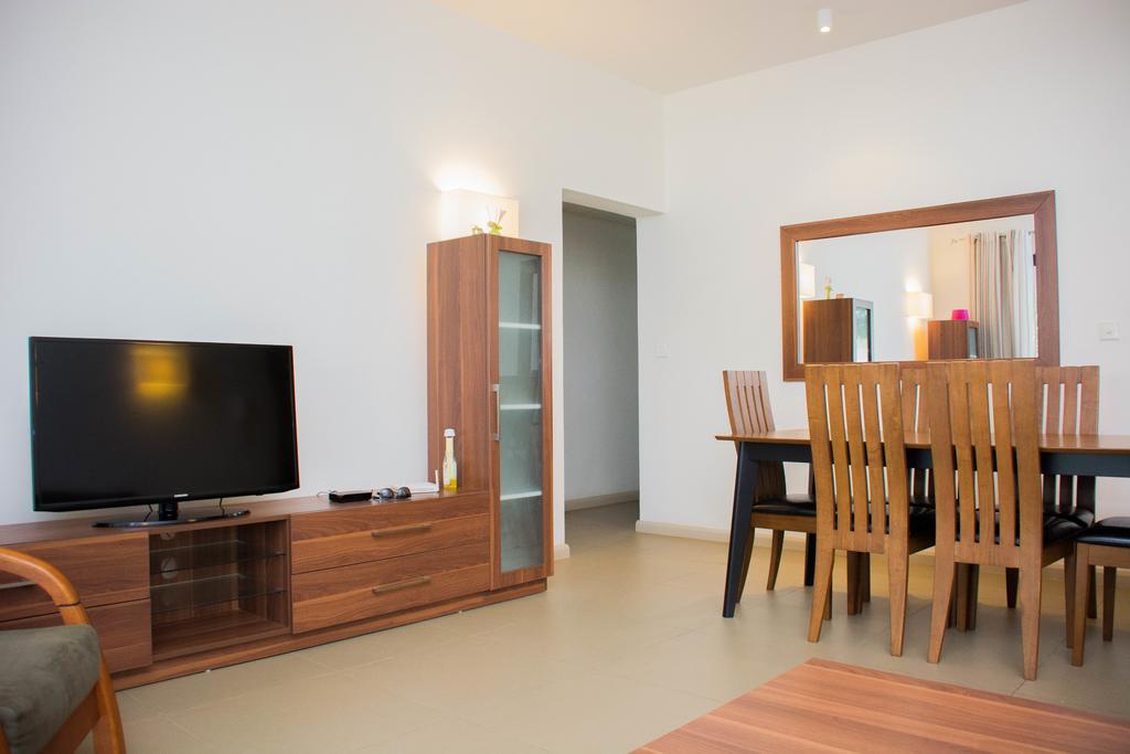 Apartment Azuri Roches Noires エクステリア 写真